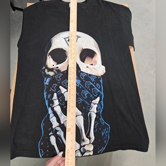 VTG Y2K Famous Stars & Straps Skull Shirt Black Rock Rap Style Tee Size Large - Picture 8 of 9
